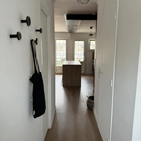 Cosy A De 43 M² Avec Balcon *