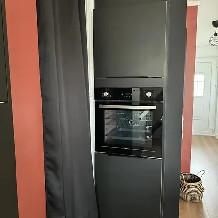 Cosy A De 43 M² Avec Balcon Apartment