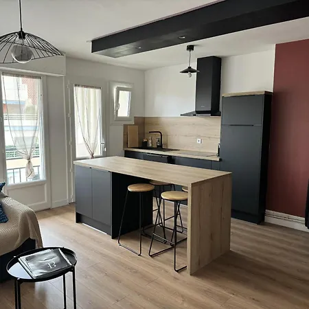 Cosy A De 43 M² Avec Balcon *